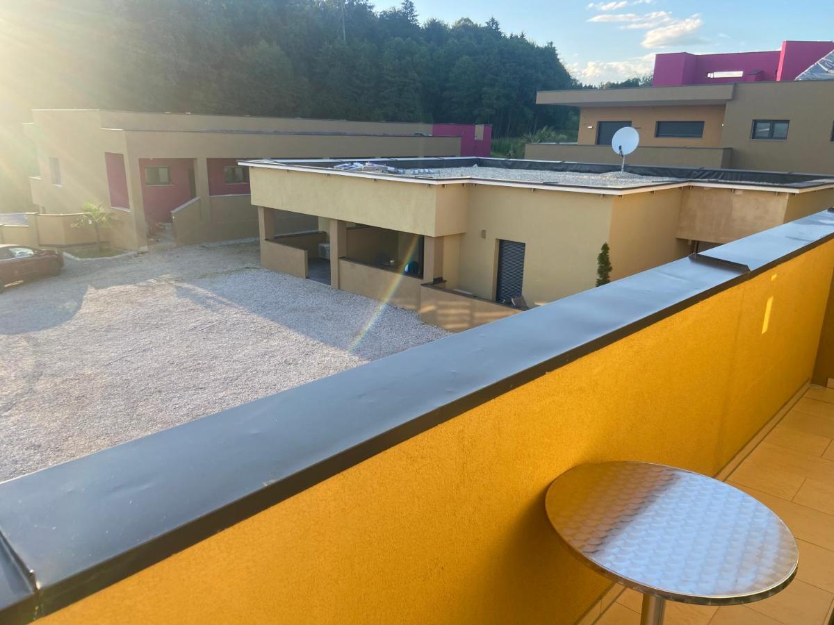 Hotel Restaurant Hesch Gabersdorf Exterior photo